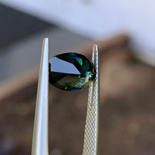 2.5ct Teal Australian Sapphire, Oval