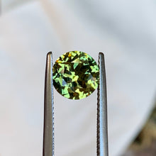 2.65ct Parti Sapphire, Round