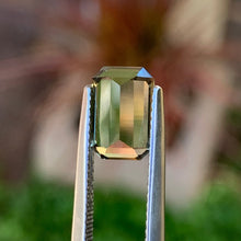 2.76ct Light Greenish Yellow Colour Change Sapphire, (Reddish under Incandescent light), Emerald