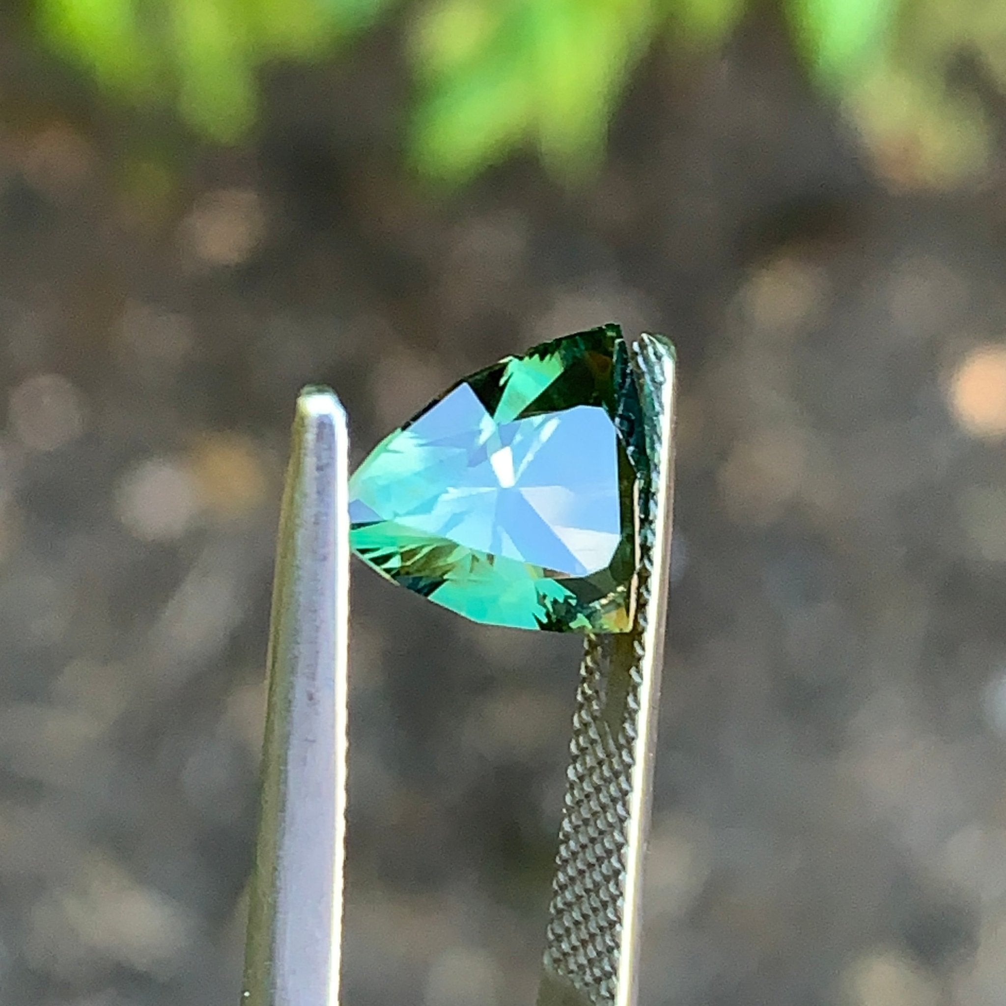 2.83ct Green Sapphire Shield