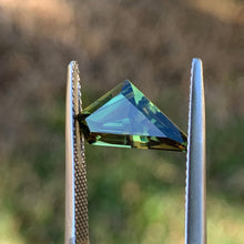 3.05ct Green Sapphire, Freeform
