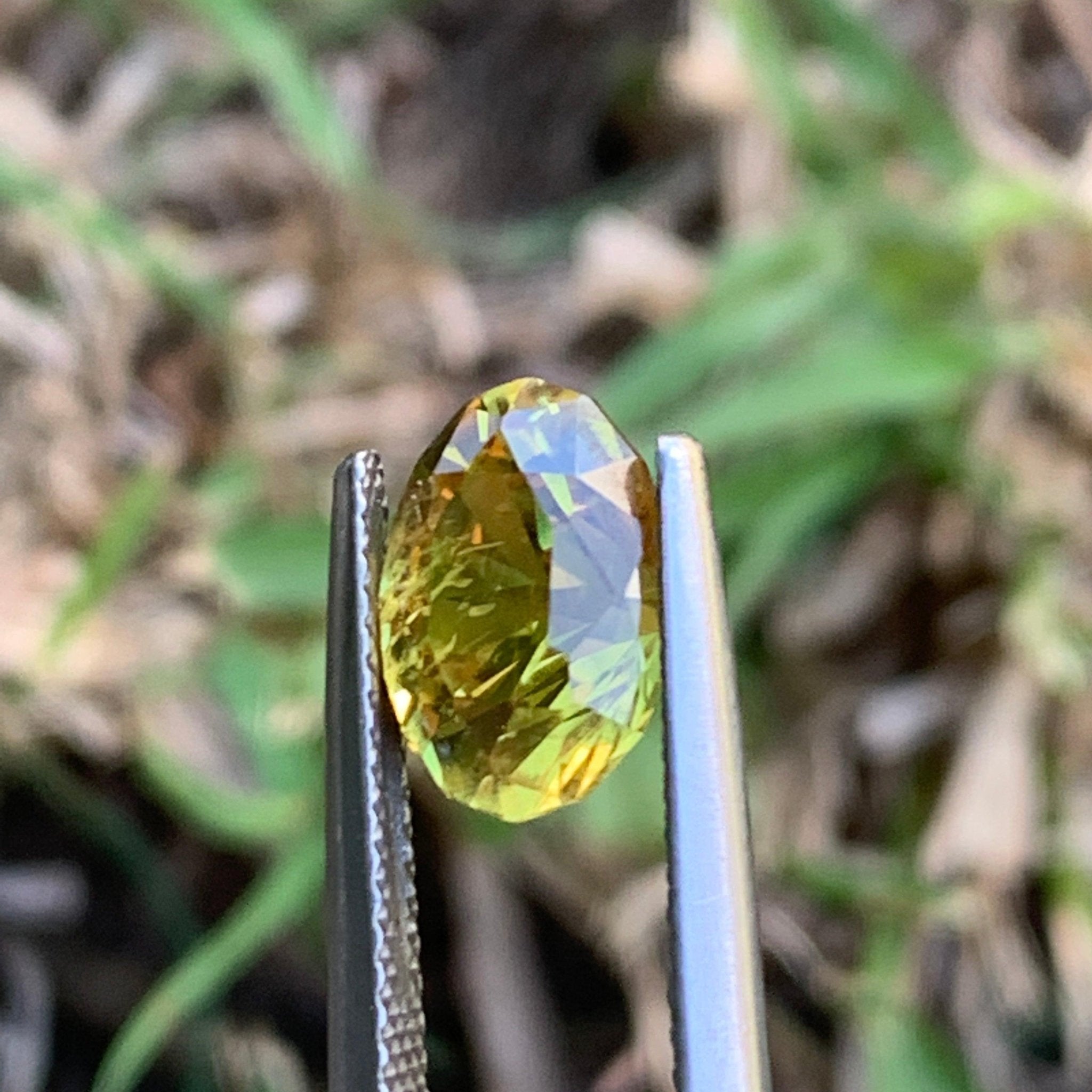 3.21ct Yellow Sapphire Oval