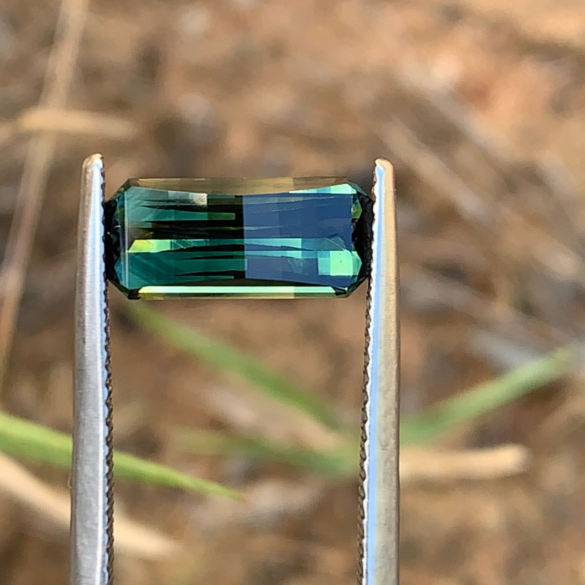 3.22ct Opposed Bar Pixel Sapphire Rectangular