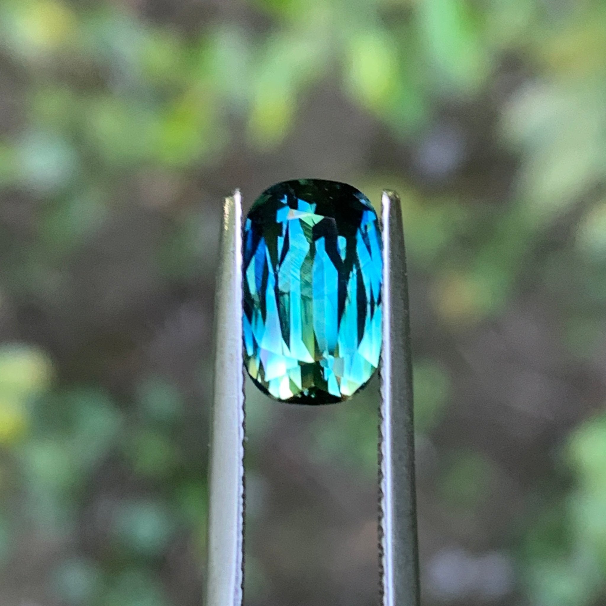 3.33ct Teal Parti Sapphire, Cushion