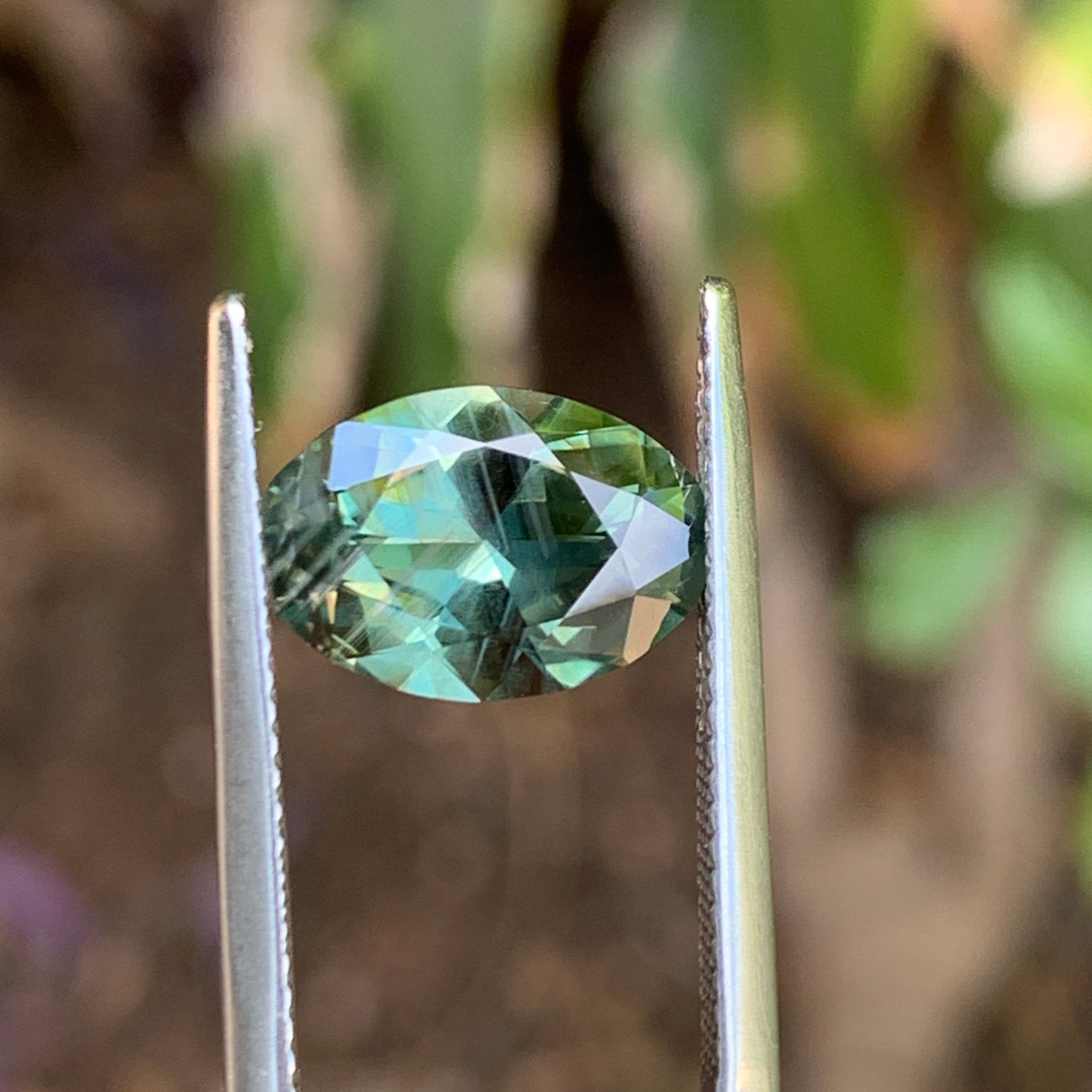 3.68ct Green Sapphire, Oval