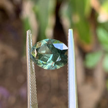 3.68ct Green Sapphire, Oval
