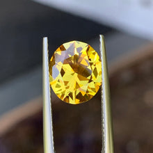 3.84ct Golden Yellow Australian Sapphire, Oval