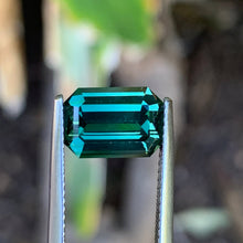3.98ct Green Sapphire, Emerald