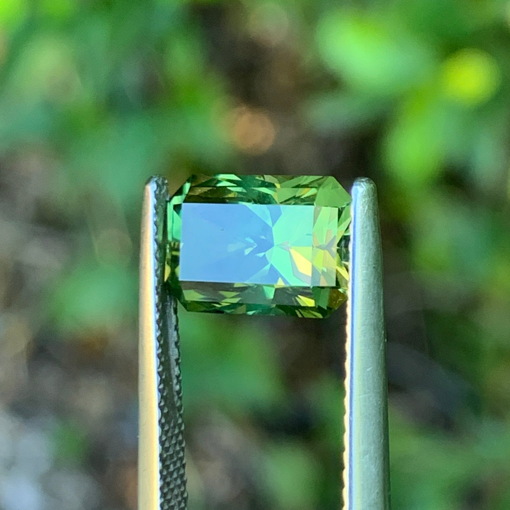 3.98ct Green Sapphire, Rectangular