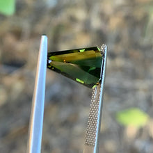 3.9ct Parti Sapphire, Triangle