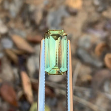 4.0ct Yellowish Green Sapphire Rectangular