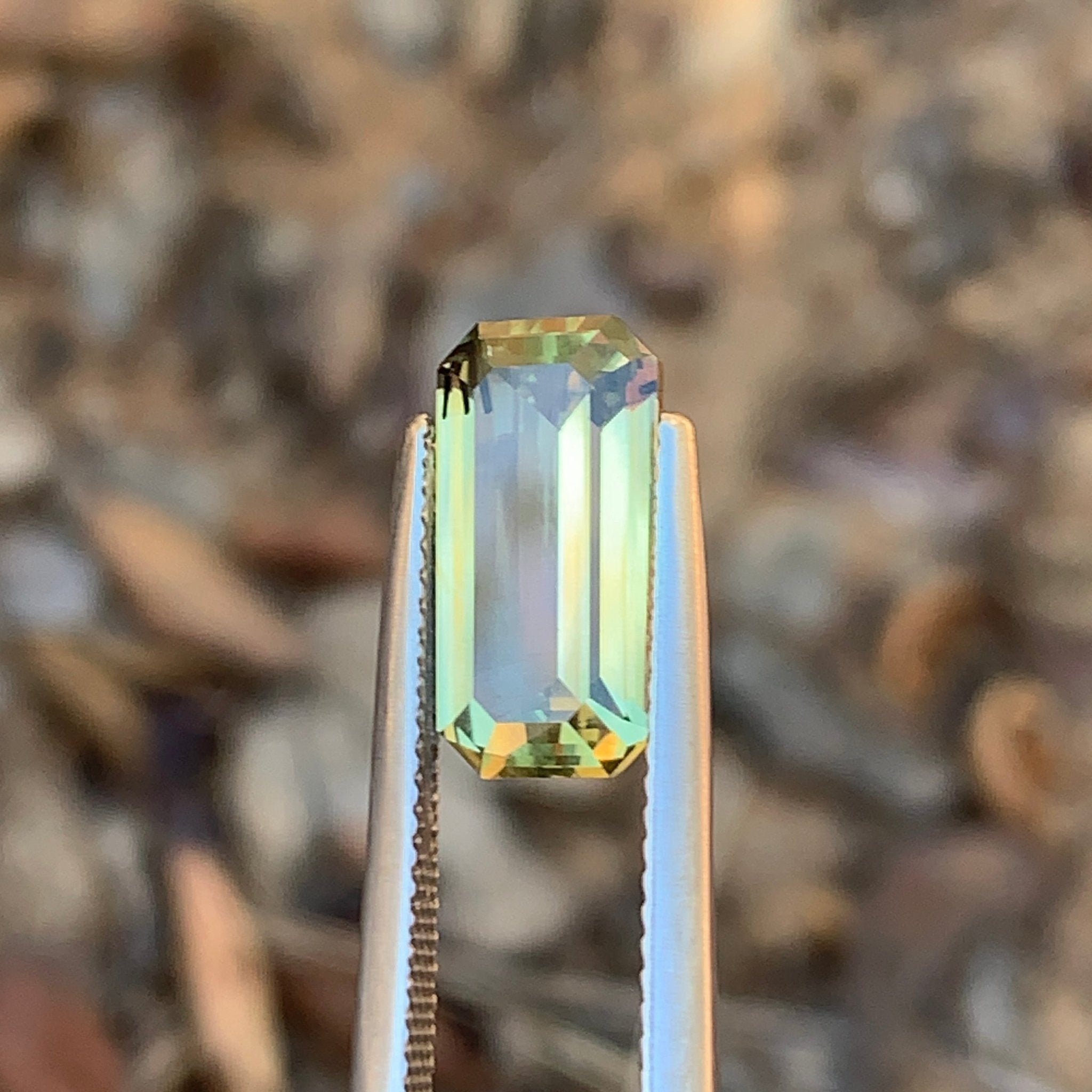 4.0ct Yellowish Green Sapphire Rectangular