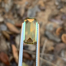 4.0ct Yellowish Green Sapphire Rectangular