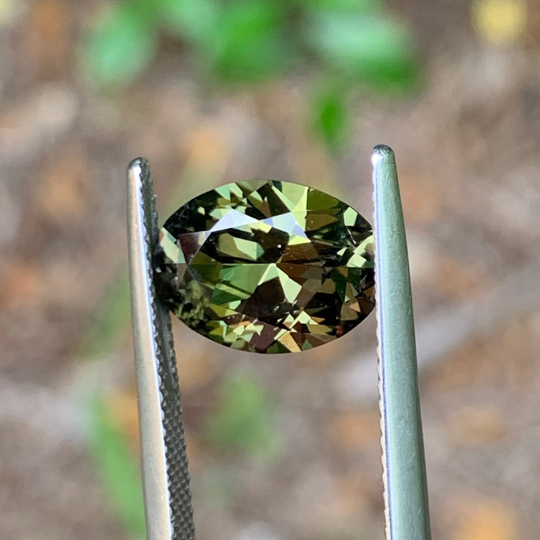 4.1ct Chartreuse Green Sapphire, Oval