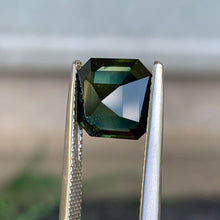 4.25ct Dark Parti Sapphire, Octagon