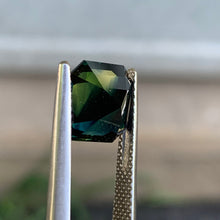 4.25ct Dark Parti Sapphire, Octagon