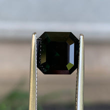 4.25ct Dark Parti Sapphire, Octagon