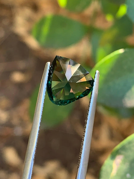 RARE !! SAPHIR BLEU VERT D'AUSTRALIE : 1,49 CARAT ★★ p462.129T RARE !! SAPHIR BLEU VERT D'AUSTRALIE : 1,49 CARAT ★★ p462.129T