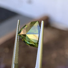4.78ct Green Australian Sapphire, Trillion