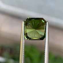 5.25ct Green Sapphire, Octagon