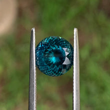 5.3ct Teal Sapphire, Round