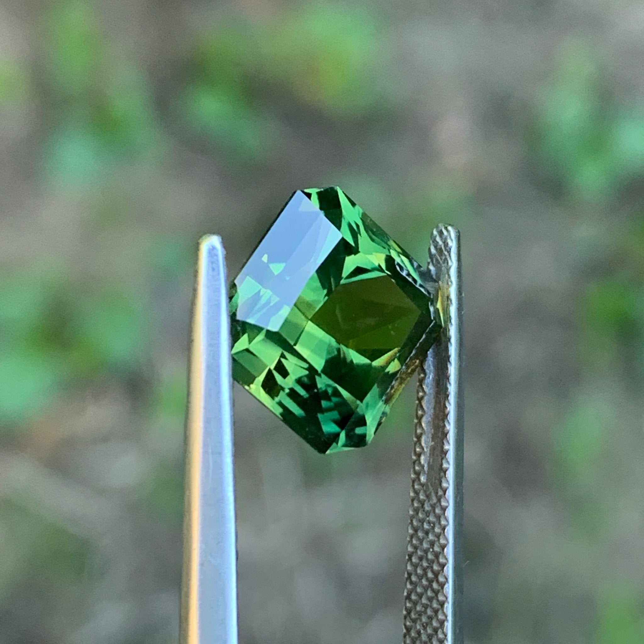 5.93ct Green Sapphire, Radiant