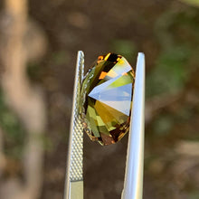 6.33ct Chartreuse Green Australian Sapphire, Oval