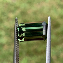 8.99ct Green Sapphire, Emerald Shape