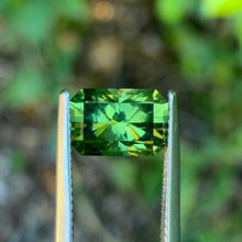 3.98ct Green Sapphire, Rectangular