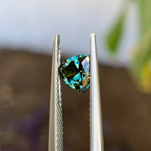 0.76ct Parti Australian Sapphire, Trillion