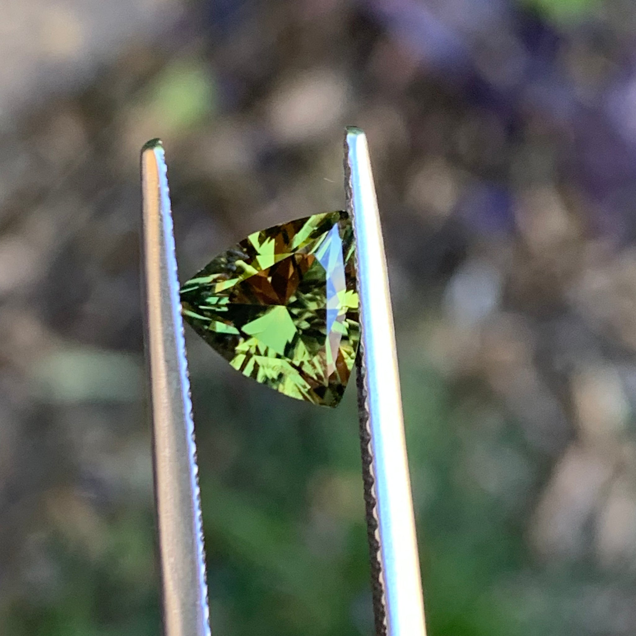 1.78ct Chartreuse Sapphire, Trillion