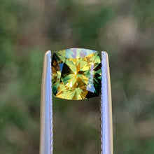 1.9ct Parti Sapphire, Cushion