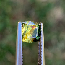 1.9ct Parti Sapphire, Cushion