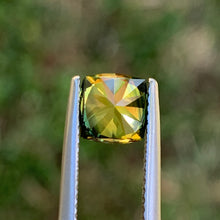 1.9ct Parti Sapphire, Cushion