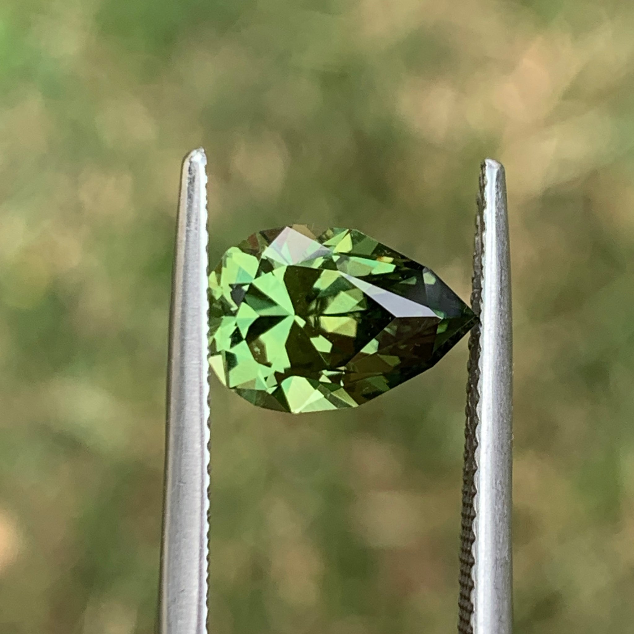 2.75ct Green Sapphire, Pear