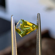 1.88ct Yellow Australian Sapphire, Kite Shape