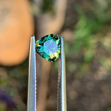 1.3ct Parti Australian Sapphire, Trillion