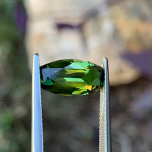 3.99ct Green Sapphire, Baguette Shape