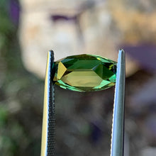 3.99ct Green Sapphire, Baguette Shape