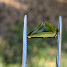 3.05ct Green Sapphire, Freeform