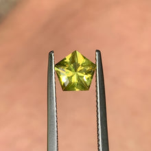 1.61ct Yellow Sapphire, Pentagon
