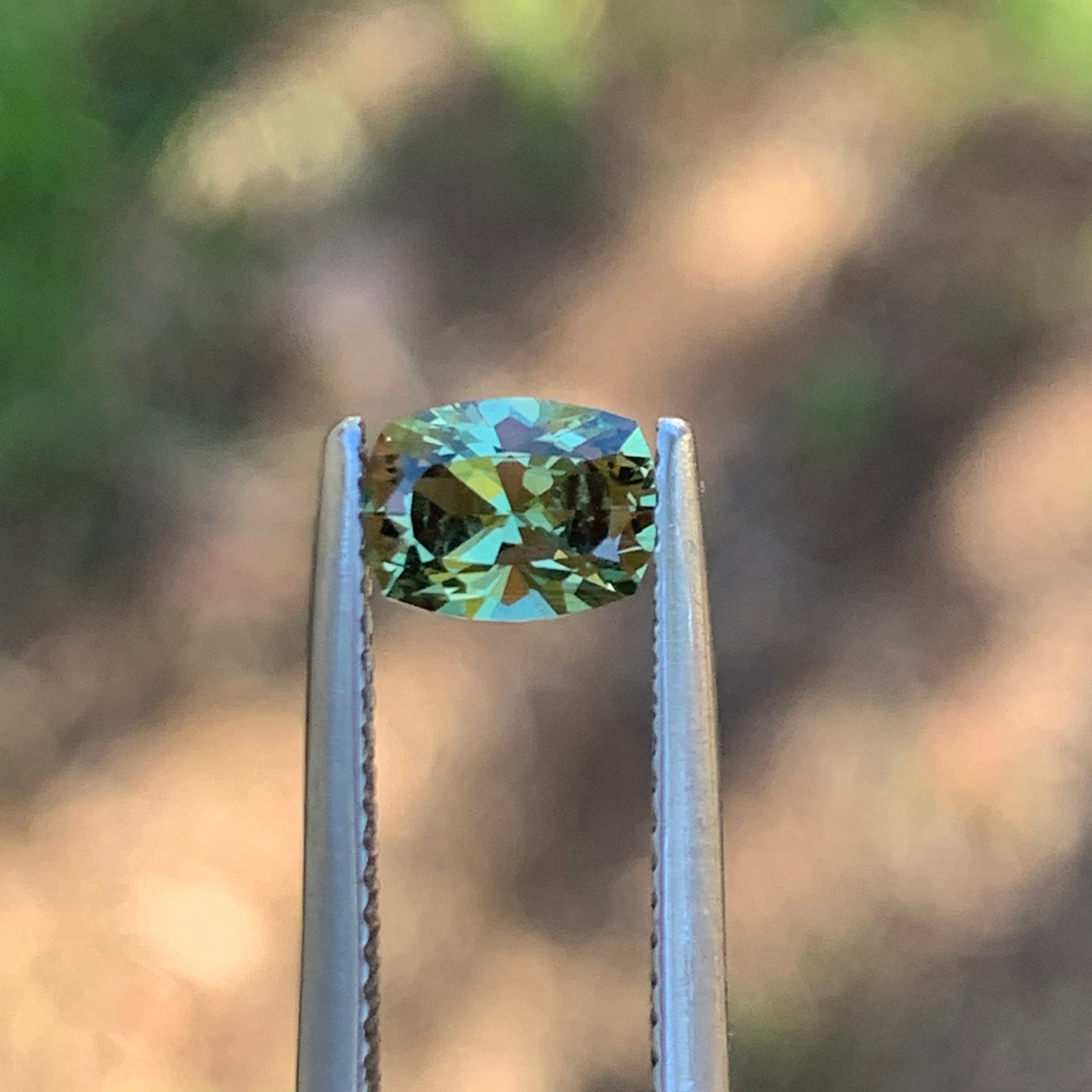 1.05ct Green Sapphire, Cushion