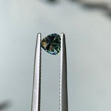 0.6ct Blue Green Sapphire, Trillion