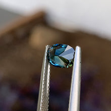 1.1ct Teal Sapphire, Oval
