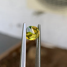 1.81ct Yellow Parti Sapphire, Oval