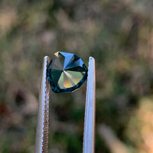 2.18ct Teal Sapphire, Blocky Trillion