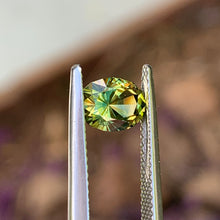 1.69ct Yellow/Green Sapphire, Oval