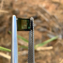 3.22ct Green Sapphire, Baguette