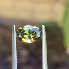 1.89ct Green Sapphire, Oval