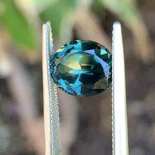 4.4ct Teal Sapphire, Oval